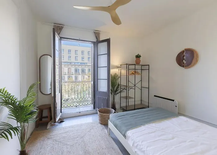 Ata Five Apartman Barcelona