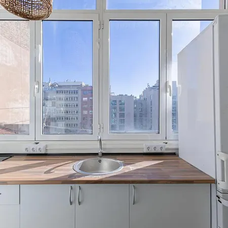 Ata Five Apartment Barcelona