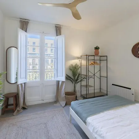 Ata Five Mid Term * Barcelona