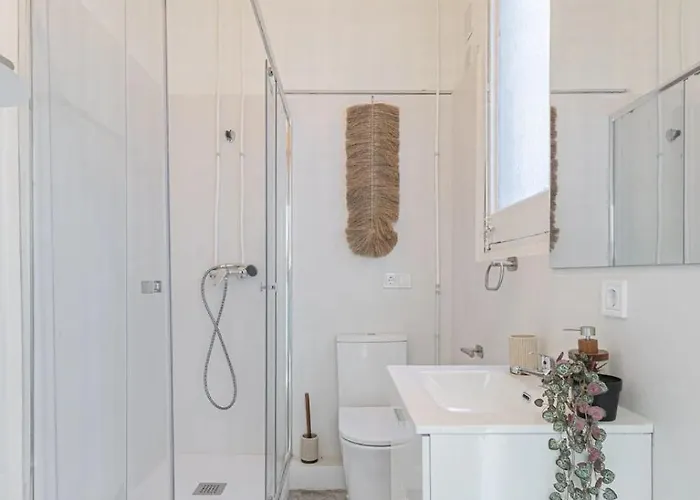 Ata Five Mid Term Apartment Barcelona